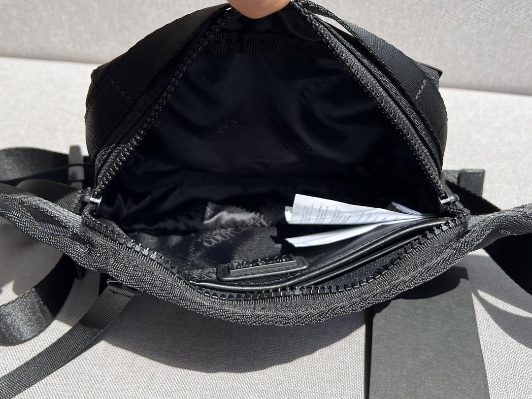 Original order  Versace Jeans Couture New Mens Nylon Breast Bag Waist Bag Versace sub br