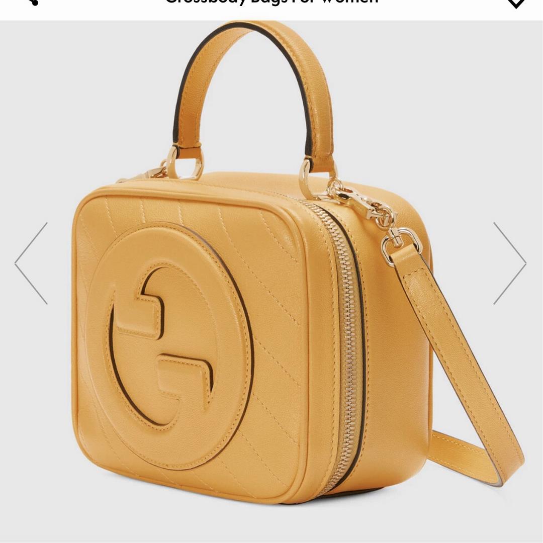 Equipped with a complete set of packaging the Gucci Blondie series is crafted with a circular 