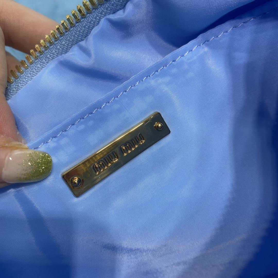 M Familys New Underarm BagThe 5BC108 MiuMiu new bag MiuWander handbag is made of environmentfr