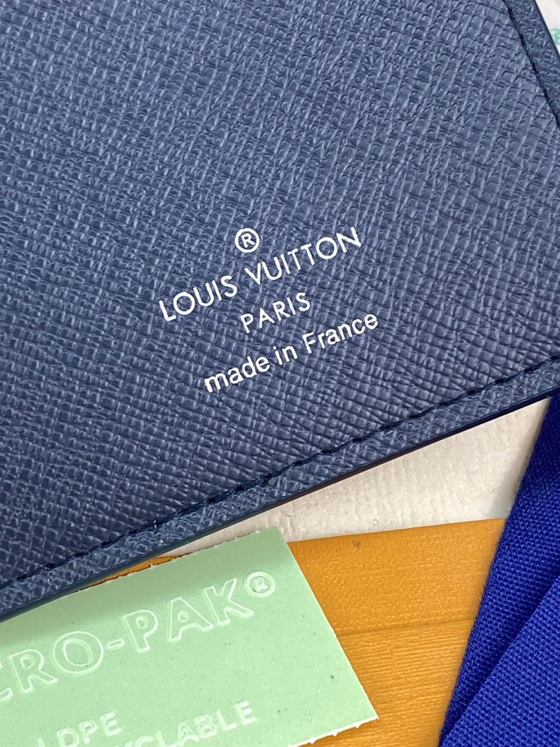 M82306 Royal Blue Long Clip this Brazza wallet is crafted with Monogram Aquagarden coate
