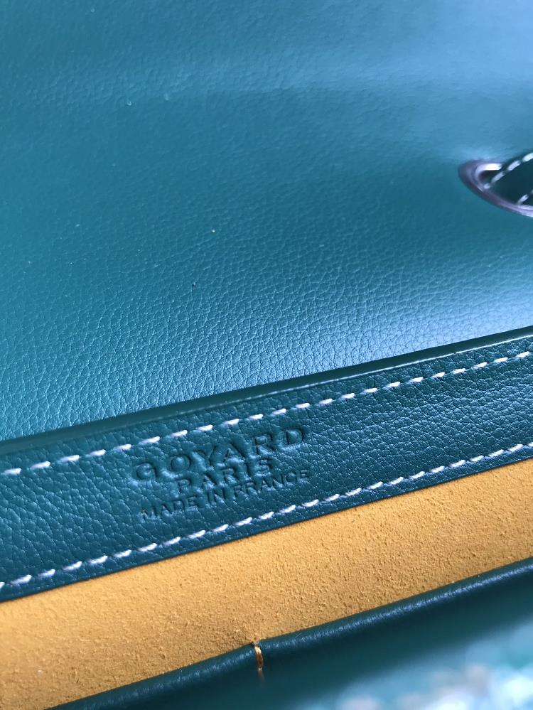 In conclusion the Goyard bag is more than just a fashion accessory it is a symbol of lux