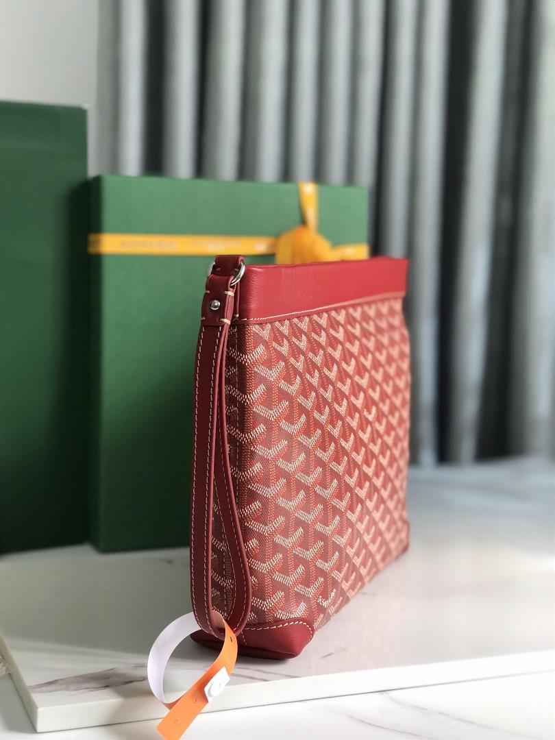 conti handbag comes with a wrist strap that can be held by hand or hung on the wrist It c
