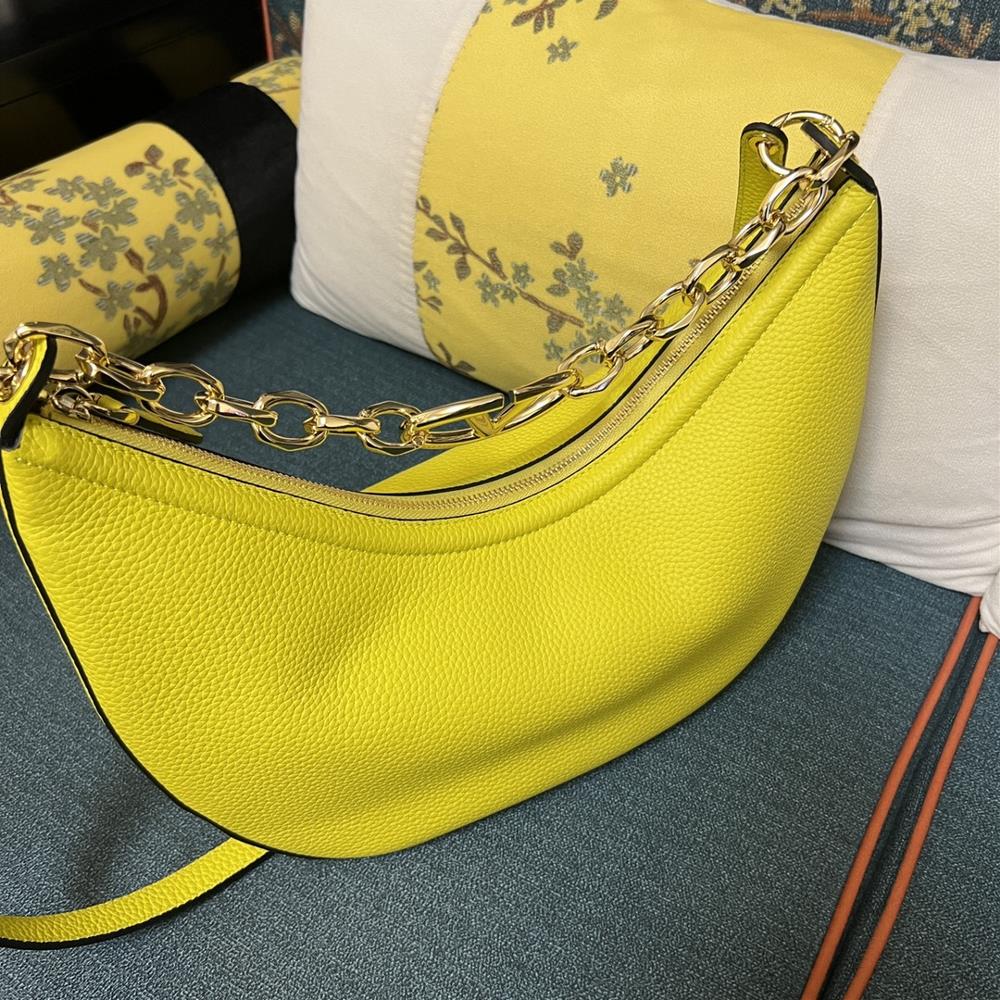 When it comes to fashion there are few accessories as essential and versatile as a good h