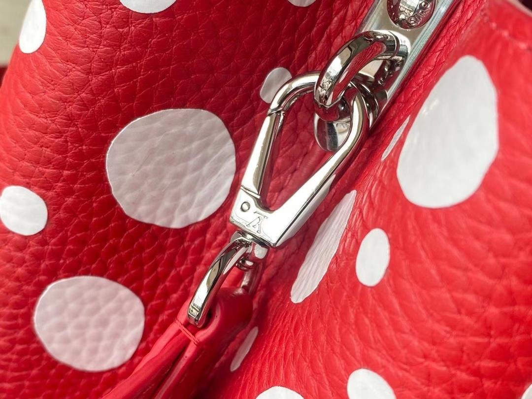 Top level original sheet M21692 48865 red spell white dot medium x Yayoi Kusama cooperation se