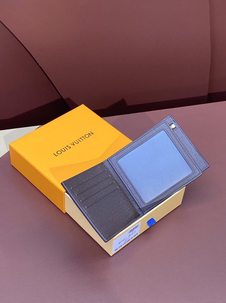 The LV M60053 VAMERIGO Wallet is not just a practical accessory it is also a symbol of st