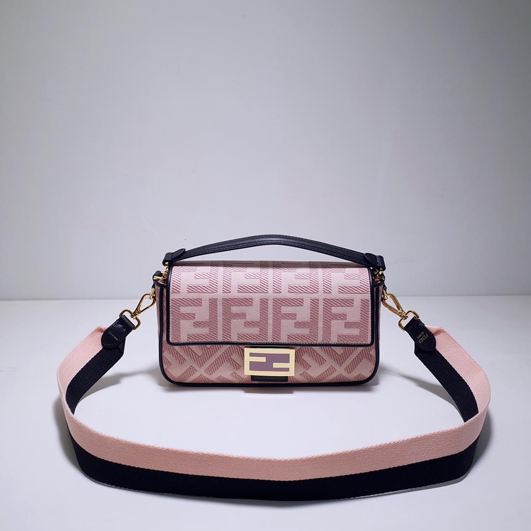 The FEND1 iconic Baguette Medium handbag features a flip design and FF magnetic buckle The lining is
