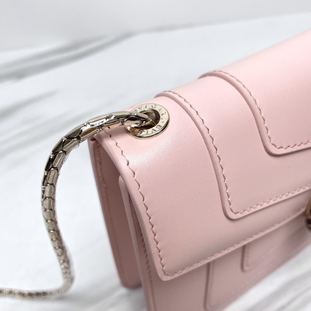 Bvlgar imported cowhide lightning simple fashionable luxurious and lowkey The 20cm small singl