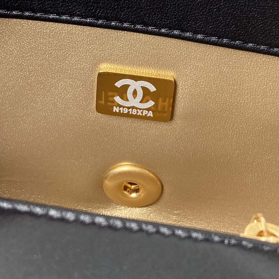 ChanelAS1787's best-selling metal CF mini flap bag with hollow woven rope and a small golden b