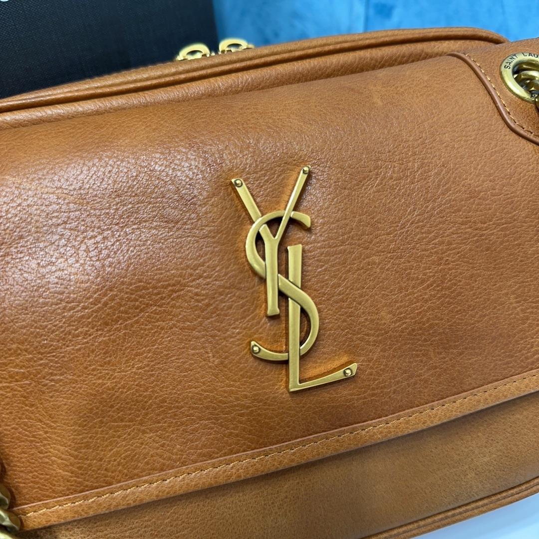 CASSANDRE handbag features a front flip and zipper closure design adorned with the class