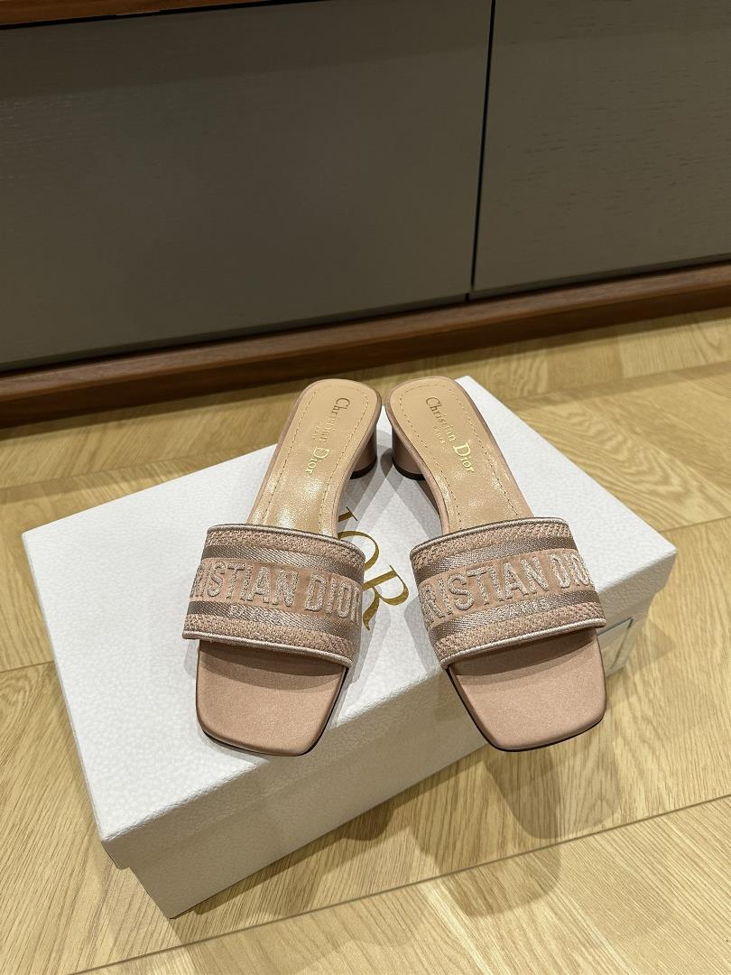 CD Embroidery New Tuo Sheep Lining Sole Size3536373839 Order 40  professional luxury fashion b