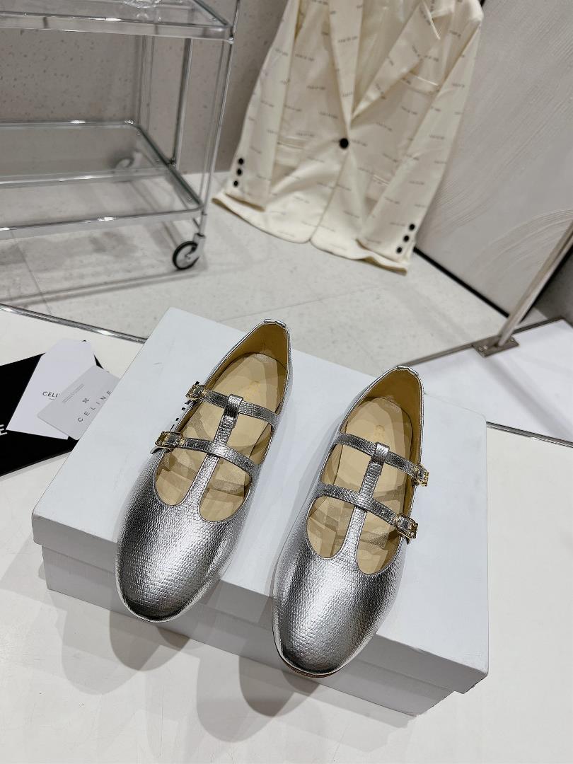 celine Triumphal Arch CELINE New Triumphal Arch Academic Mary Jane Slipon shoe Shoes in Grass Plant