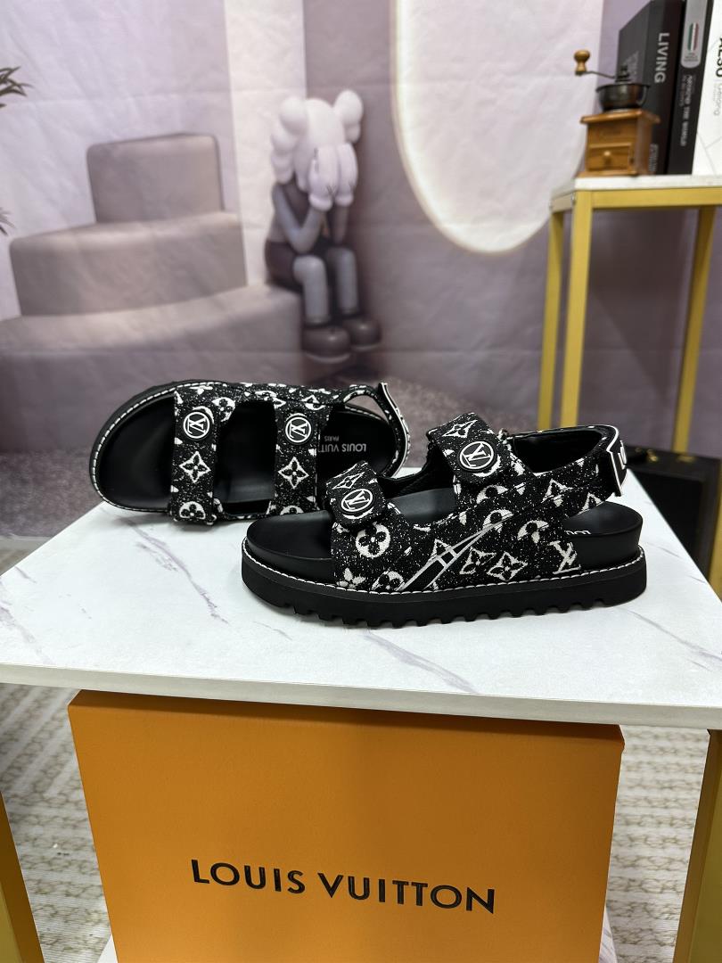 LV Louis Vuitton luxury brand sports and leisure sandals are made of imported original cowhide