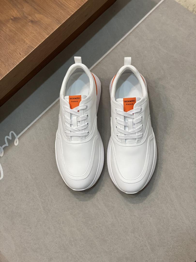 mens casual sports shoes with the upper made of top layer calf leather premium level creating a