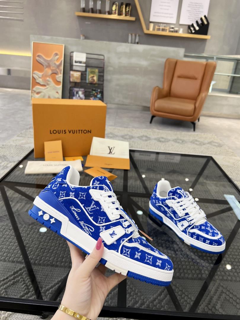 L The top agent shopping shop for Lu Fried Street mens popular sports shoes is synchroniz