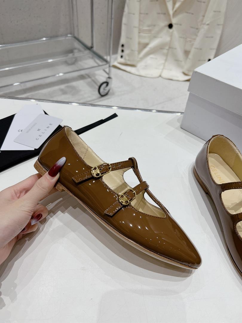celine Triumphal Arch CELINE New Triumphal Arch Academic Mary Jane Slipon shoe Shoes in G