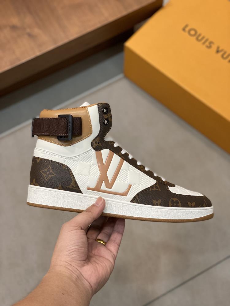 Louis VuittonHigh quality original orderUpper Napa calf leather air compression brand to