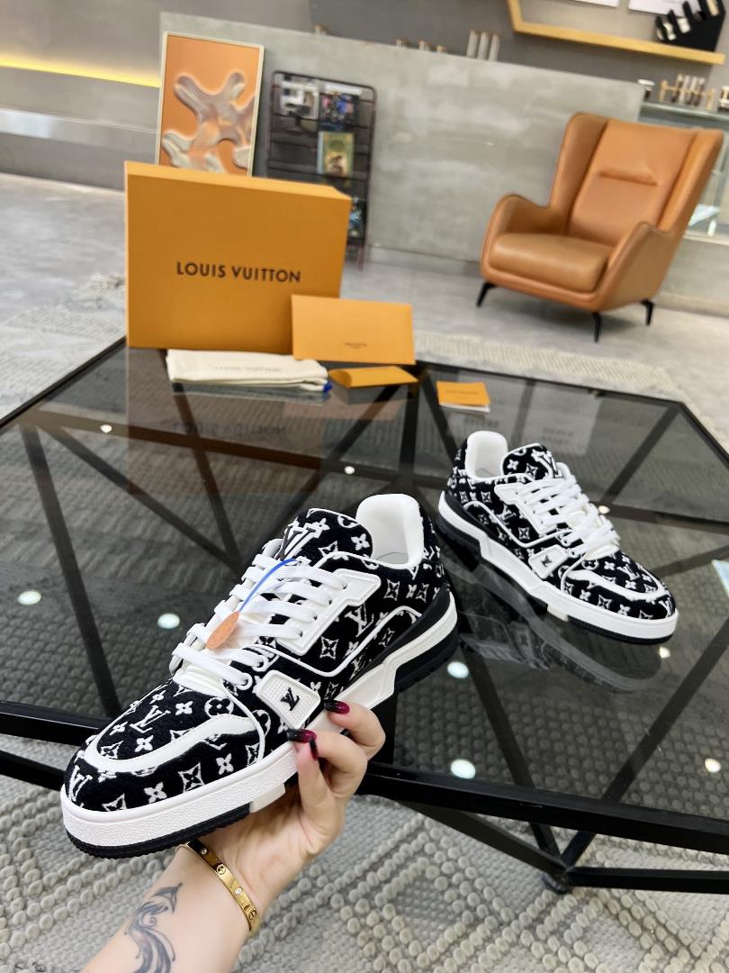 lv The top agent purchase of Lu Fried Street mens popular sports shoes is synchronized T