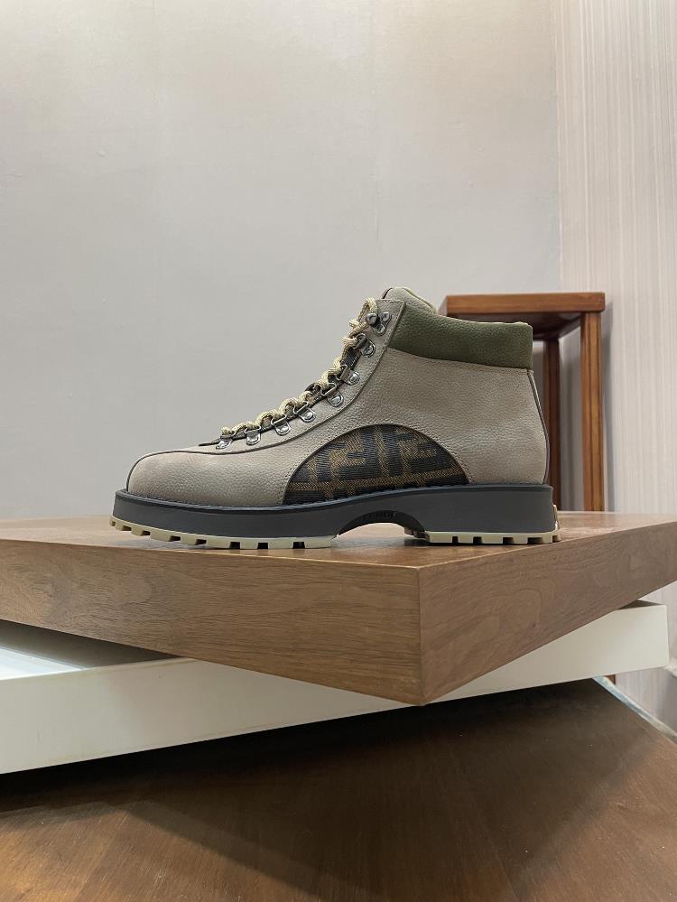 FEND F HomeLace up bare boots black cowhide suede material Decorate with gray black and coffee FF jacquard fabric details Extremely comfortable