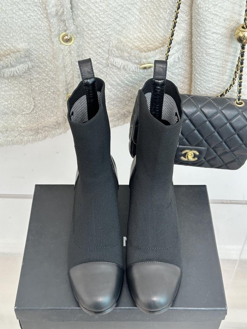 factory price chanel 23s autumn and winter new product double c thick heel socks boots t