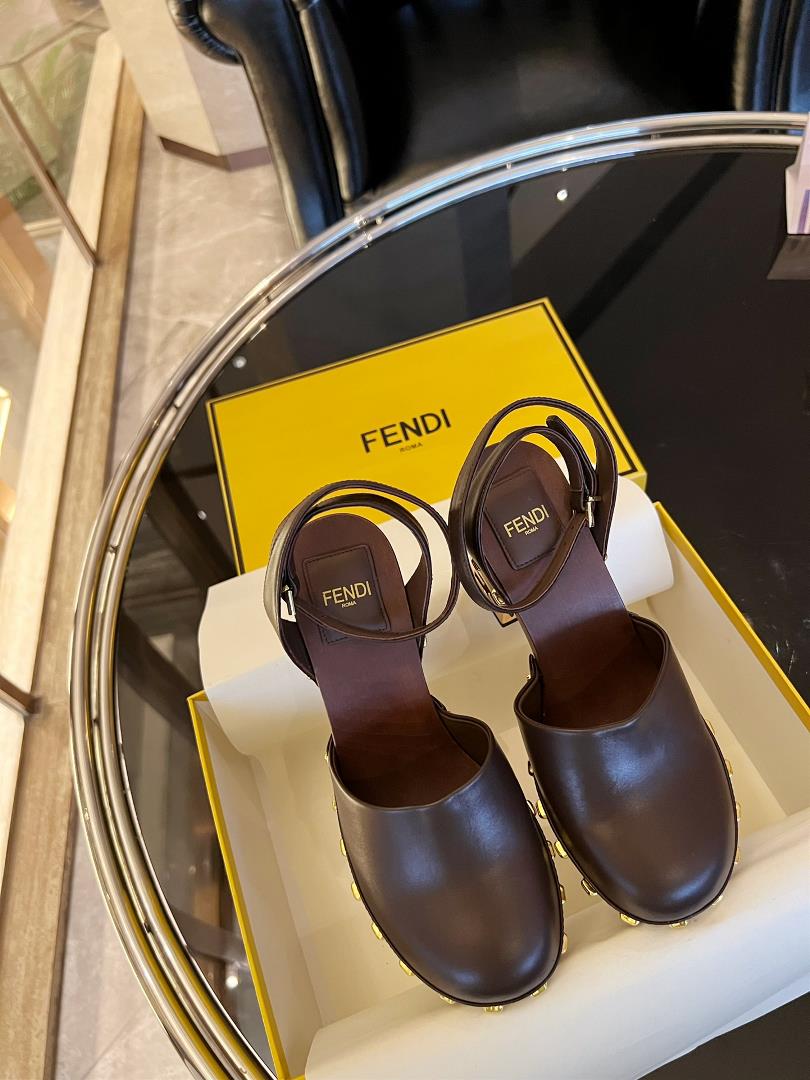 Exclusive top quality original productsThe inspiration for the existence of luxury and taste comes f