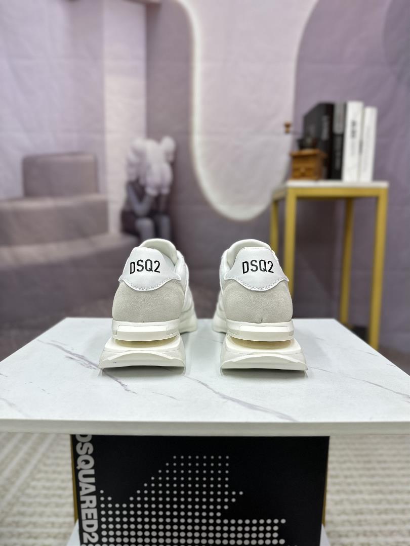 DSQUARED2 casual sports shoes are available in the Z cabinet simultaneously The original confi