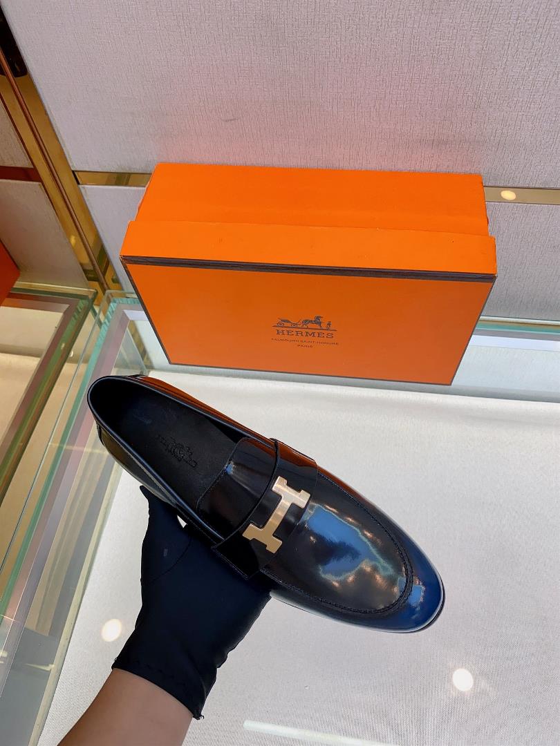 The latest Slipon shoe of Hemes Family Love Horse leather outsoleThe elegant gentleman st